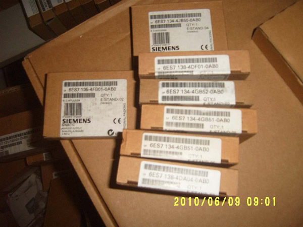 6ES7138-4FB02-0AB0 ET200S, EL-MOD., 4 F-DO, DC 24V/2A